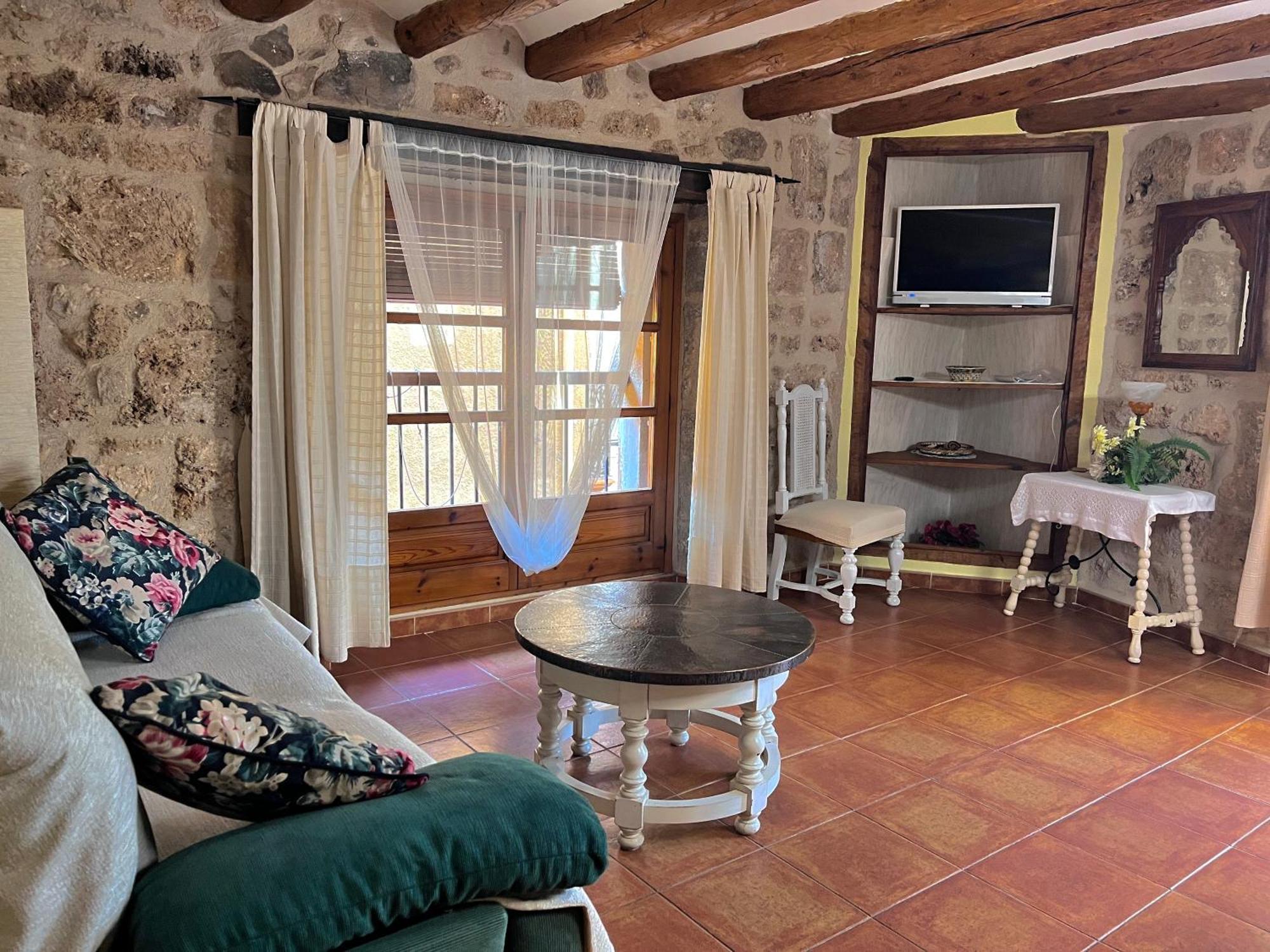 Apartamentos Can Juver Beceite Oda fotoğraf